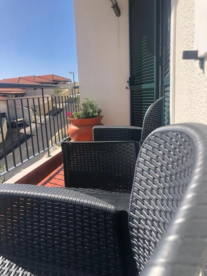 Sunshine Room Gaula 0*,